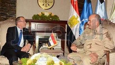 رئيس الأركان يلتقي المبعوث الأممي لدعم ليبيا (صور)