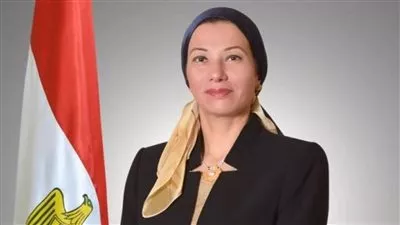 وزيرة البيئة: تنفيذ 60 وحدة بيوجاز لتدوير روث الحيوانات بالمنيا