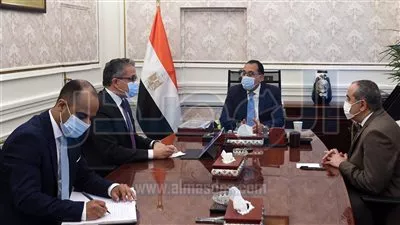 رئيس الحكومة: مستعدون بكل المحفزات الممكنة لزيادة عدد السائحين الوافدين