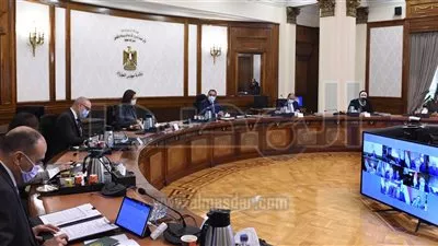 «مدبولي» يستعرض المرحلة الجديدة لمبادرة «حياة كريمة» لتطوير القرى