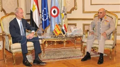الفريق صدقى صبحى يلتقى وزير الدفاع الأسبانى 