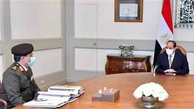 السيسي يوجه بتوفير الموارد المالية للشركات المدنية المنفذة للمشروعات القومية