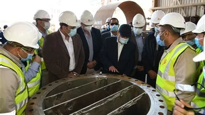 «الملا» يتفقد الورش المركزية لتصنيع المعدات الاستاتيكية بـ «بتروجيت»