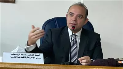 رئيس البورصة يحاضر سفراء المستقبل للترويج لسوق المال خارجيًا