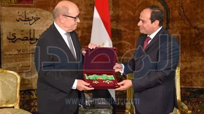 تفاصيل اجتماع السيسي مع وزير الدفاع  الفرنسي (صور)