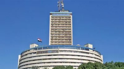 بالفيديو ..توقف بث التليفزيون المصري بسبب انقطاع الكهرباء