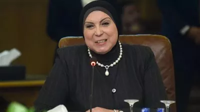 «التجارة»: استمرار رسم الصادر على أصناف من الخردة والخامات لمدة عام