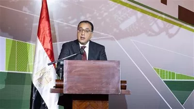 رئيس الوزراء أمام «بناة مصر»: نخطط لإقامة 15 مدينة جديدة من الجيل الرابع 