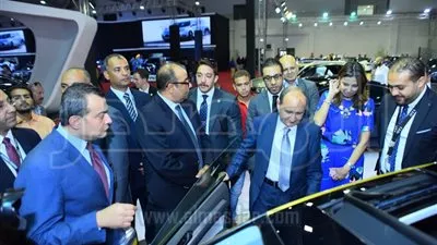 وزير الصناعة يشيد بالحضور العالمى فى 