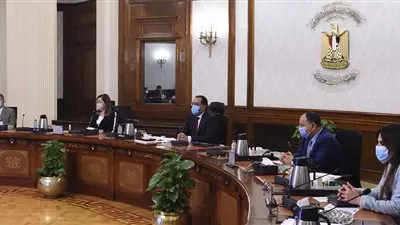 رئيس الوزراء يستعرض التصور المحدث لبرنامج الطروحات الحكومية