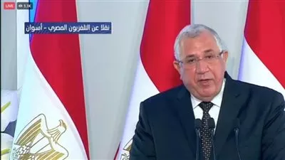 «القصير» يستعرض أمام «السيسي» حصاد التنمية الزراعية في الصعيد