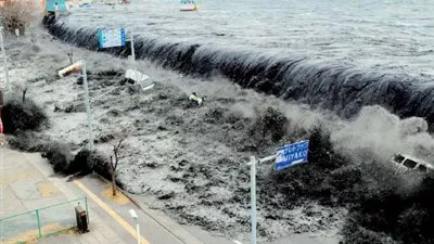 بالفيديو .. قتيل وجريح إثر إعصار شديد ضرب ولاية تكساس الامريكية