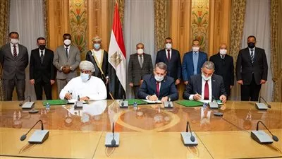 «الإنتاج الحربى»: بروتوكول مع شركة عمانية لإقامة وتشغيل المواقف الذكية