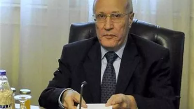 وزيرا الإنتاج الحربي وقطاع الأعمال يبحثان سبل إنشاء مصنع 