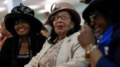 3 معمرات يحتفلن بتجاوزهن 100 عام في نيويورك