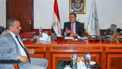 رئيس البريد يؤكد أهمية الدور النقابي فى التواصل مع العاملين بالهيئة
