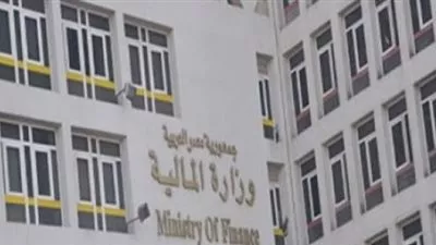 4.4 مليار جنيه قيمة السيارات المفرج عنها بجمارك الإسكندرية في شهر