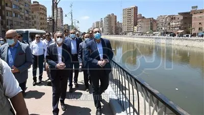 رئيس الوزراء يتفقد المنطقة اللوجستية «داون تاون دلتا» 