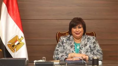 وزيرة الثقافة تعلن زيادة أيام فعاليات معرض القاهرة الدولى للكتاب