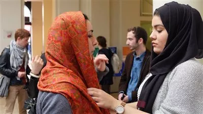 محكمة أوروبية تقضي بإمكانية حظر أصحاب العمل للحجاب