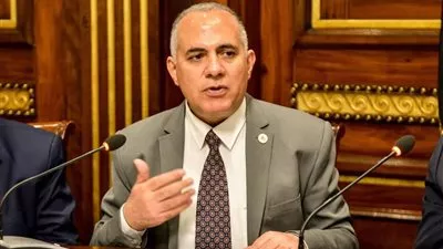 «الري» تنفي عدم جدوى استخدام الخرسانة في أعمال تأهيل الترع 