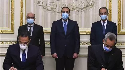 رئيس الوزراء يشهد توقيع بروتوكول لتنفيذ مشروع ميكنة الدورة التشريعية