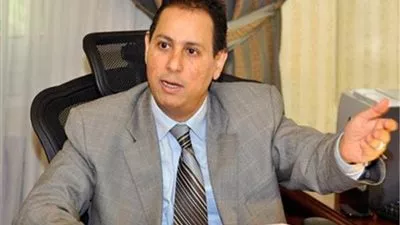اعتماد تعديل لائحة العاملين بشركة القناة لتوزيع الكهرباء
