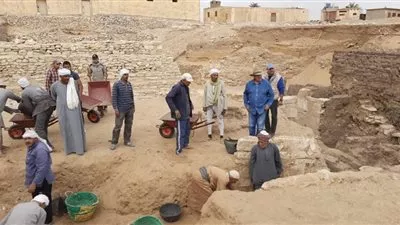 زاهي حواس: كشف أثري جديد في سقارة يعيد كتابة التاريخ