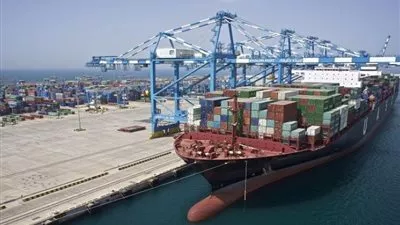 إعادة فتح ميناء الغردقة البحري بعد تحسن الأحوال الجوية