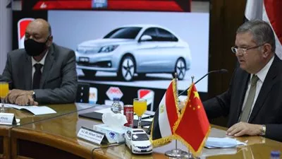 اتفاقية لتصنيع أول سيارة كهربائية في مصر