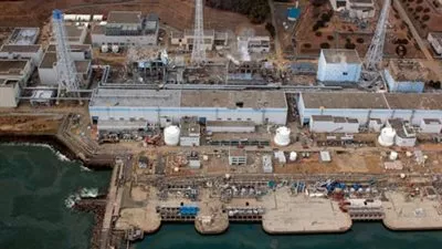 بالفيديو..عملية تفكيك غطاء أحد المفاعلات النووية في فوكوشيما