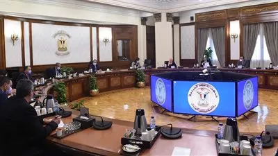 مدبولي يتابع إجراءات توفير السلع الإستراتيجية وموقف برامج الحماية الإجتماعية