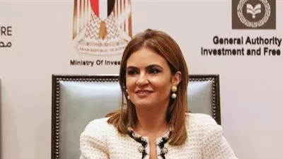 سحر نصر تبحث مع 