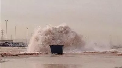 تدمير خطى مياه شرب مغذيين لقريتين عقب انفجار قنبلتين بالبحيرة