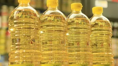 هل تتسبب الزيوت النباتية في خفض الكوليسترول السيئ؟