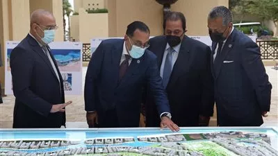مدبولي يستعرض مخطط مقترح لتطوير 7.5 مليون متر مربع بالعلمين الجديدة
